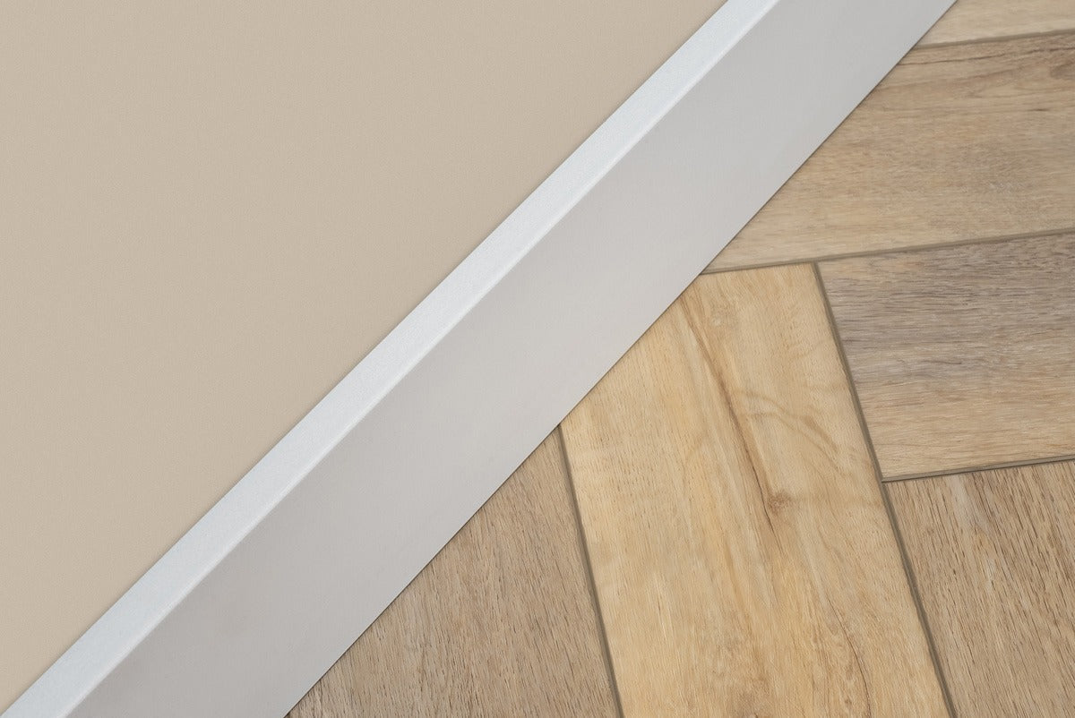 MDF Moderne plint 120x12 wit voorgelakt RAL 9010